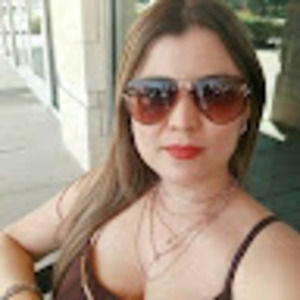 Meet your Posher, Alejandra